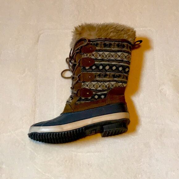 Khombu Gray Winter Boot.  9 - Picture 4 of 7